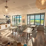 Mercedes Hotel